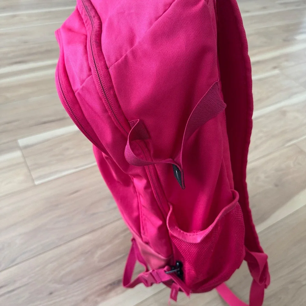 Nike Baseball Backpack w/Shoe Compartment Pink